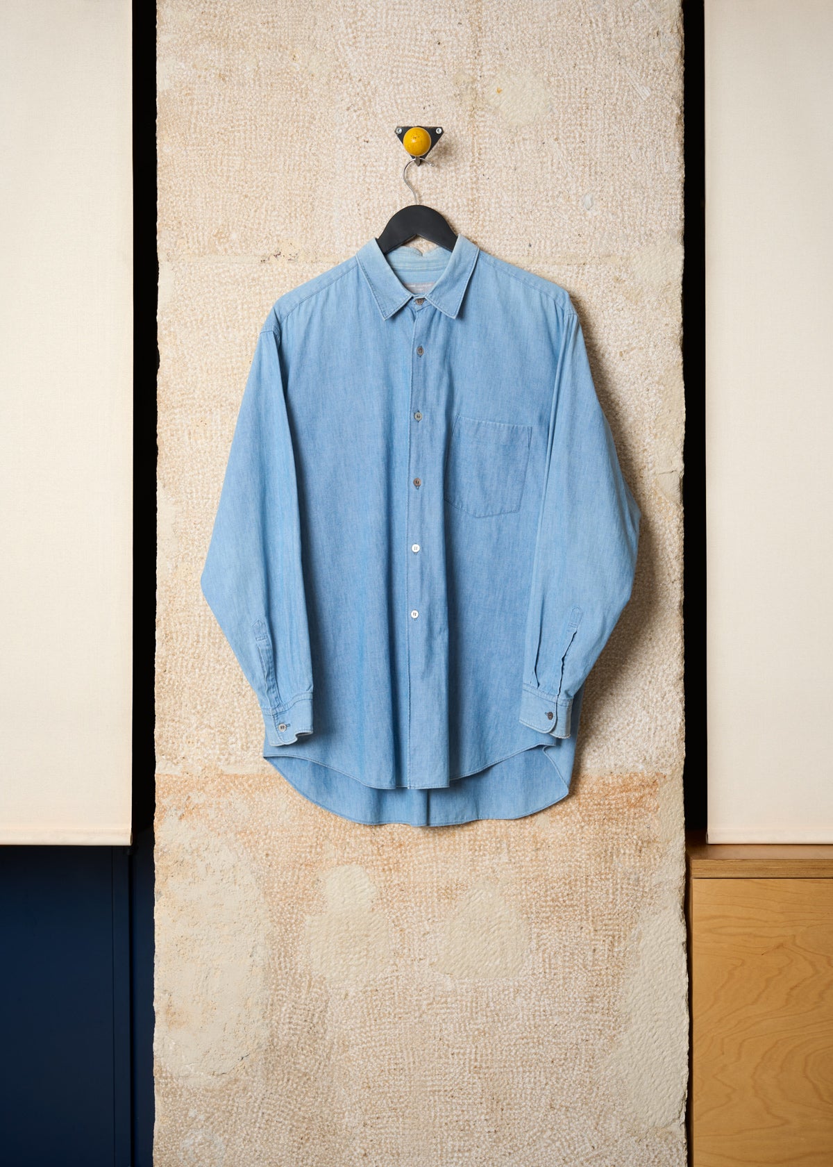 HOMME SKY BLUE CHAMBRAY SHIRT 1990'S - LARGE