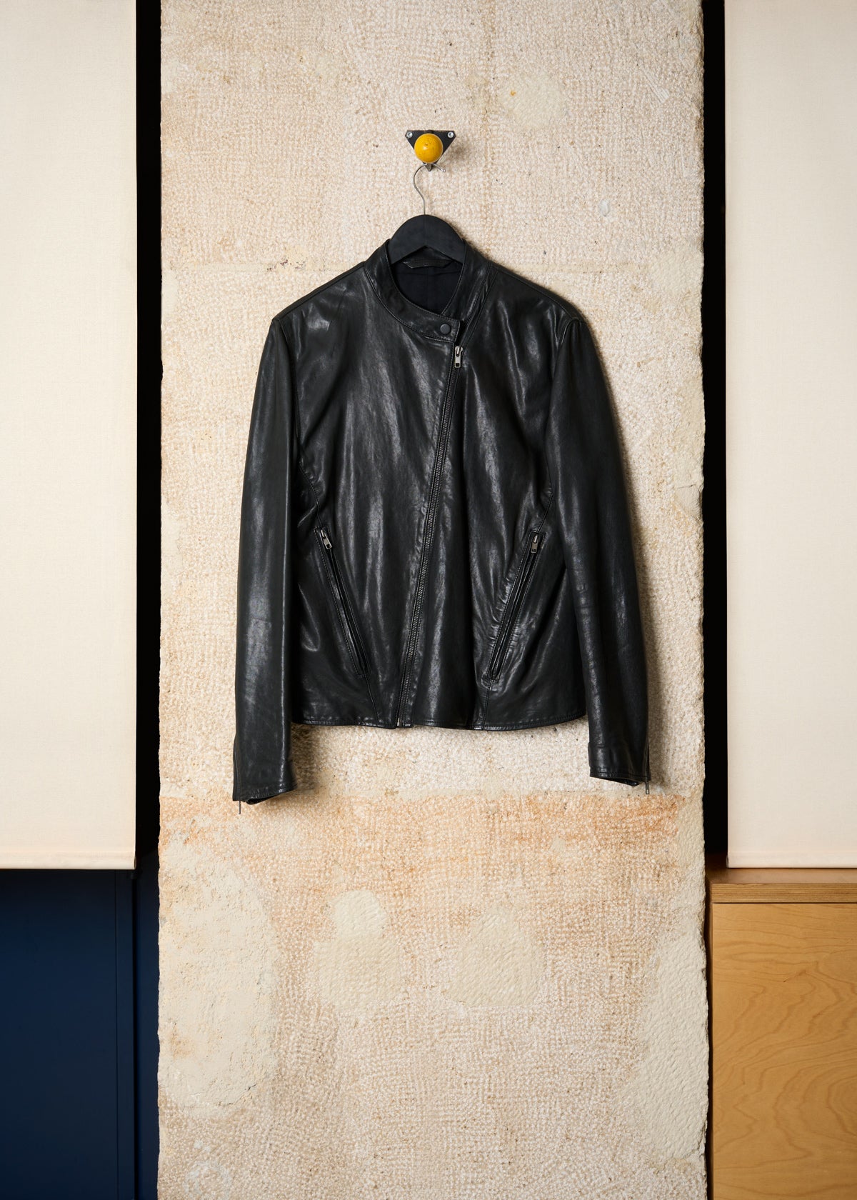 BLACK DIAGONAL ZIP LEATHER JACKET AW2011 - Small