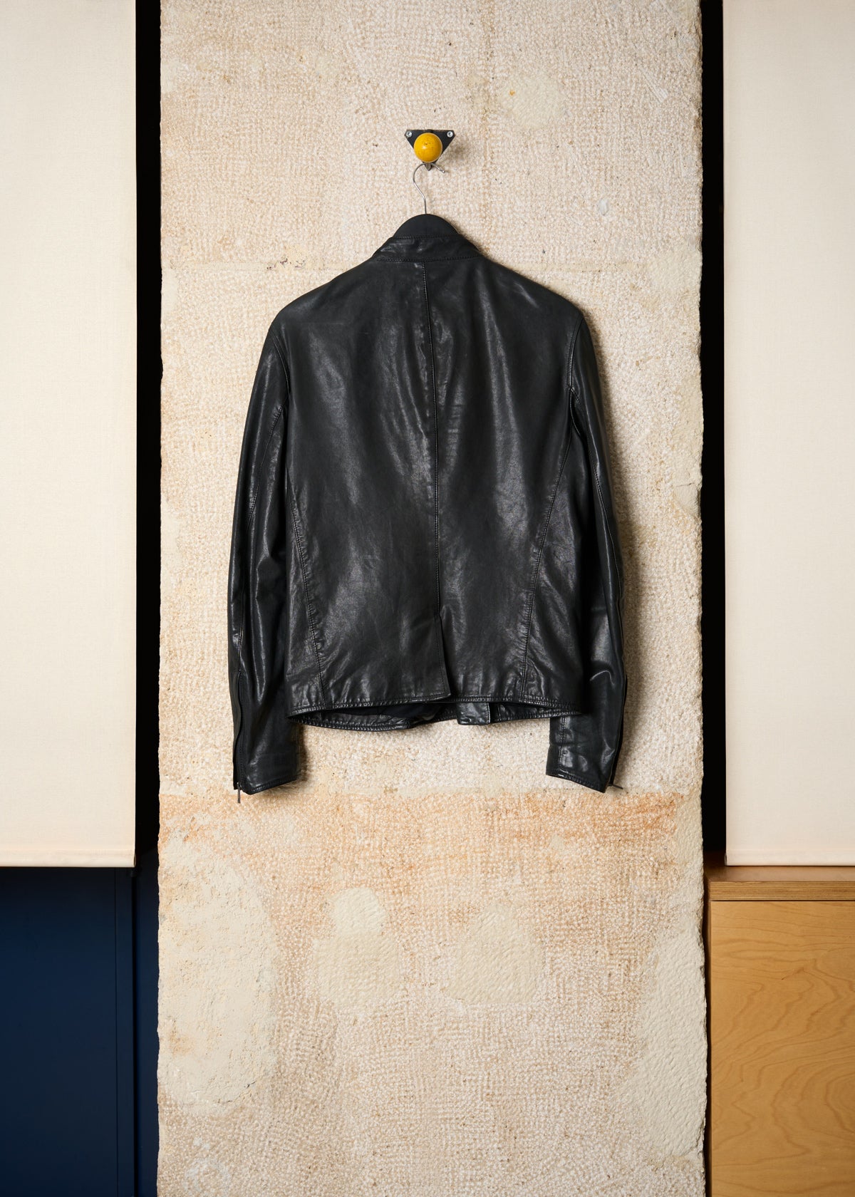 BLACK DIAGONAL ZIP LEATHER JACKET AW2011 - Small