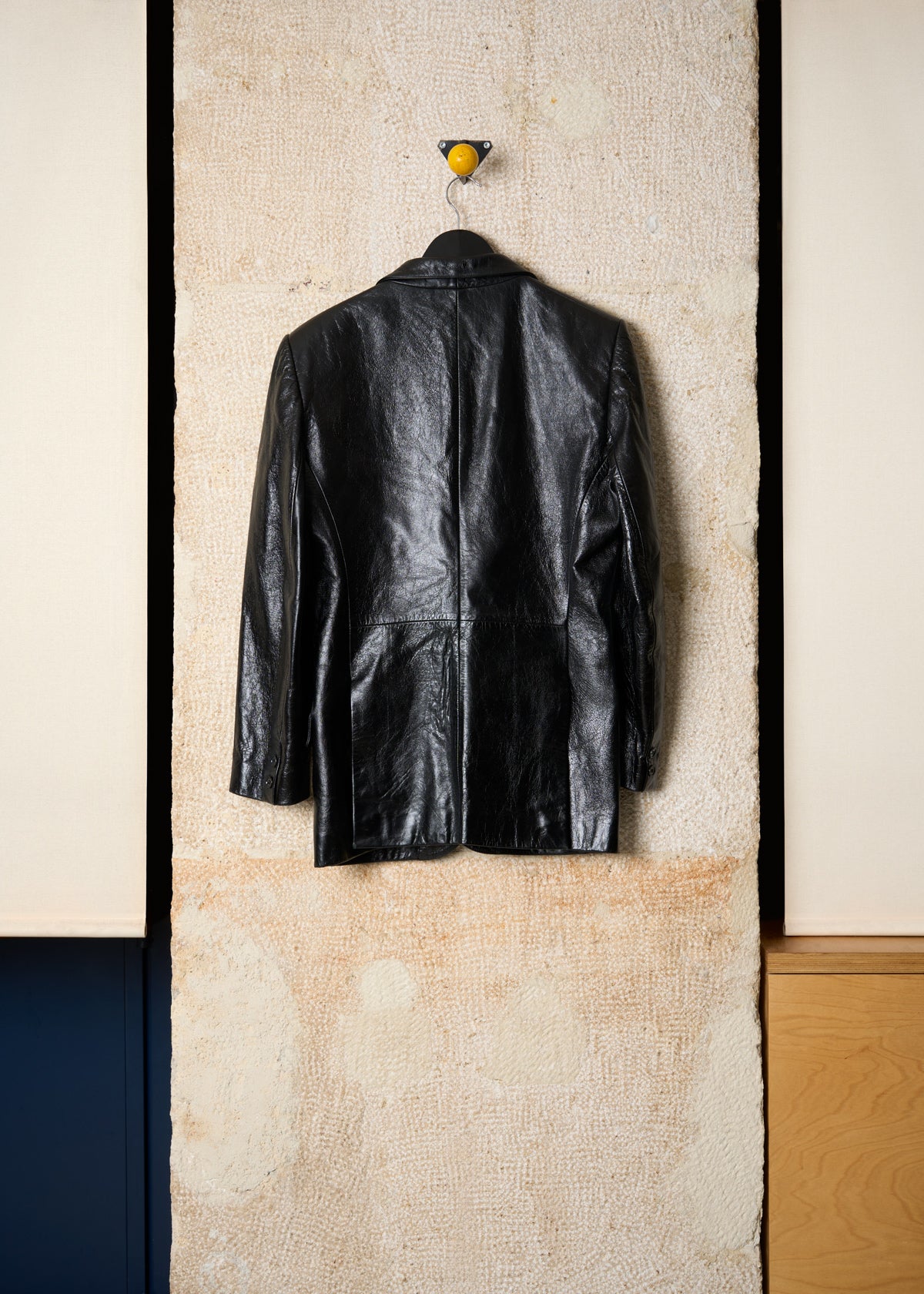 BLACK PATENT LEATHER BLAZER 1990'S - MEDIUM