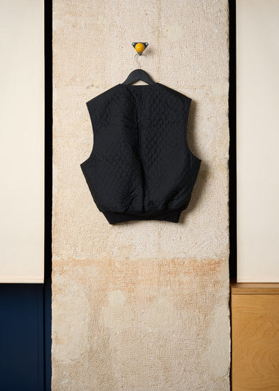 HOMME PLUS BLACK FAUX LEATHER REVERSIBLE QUILTED ZIP GILET AW1989 - SMALL