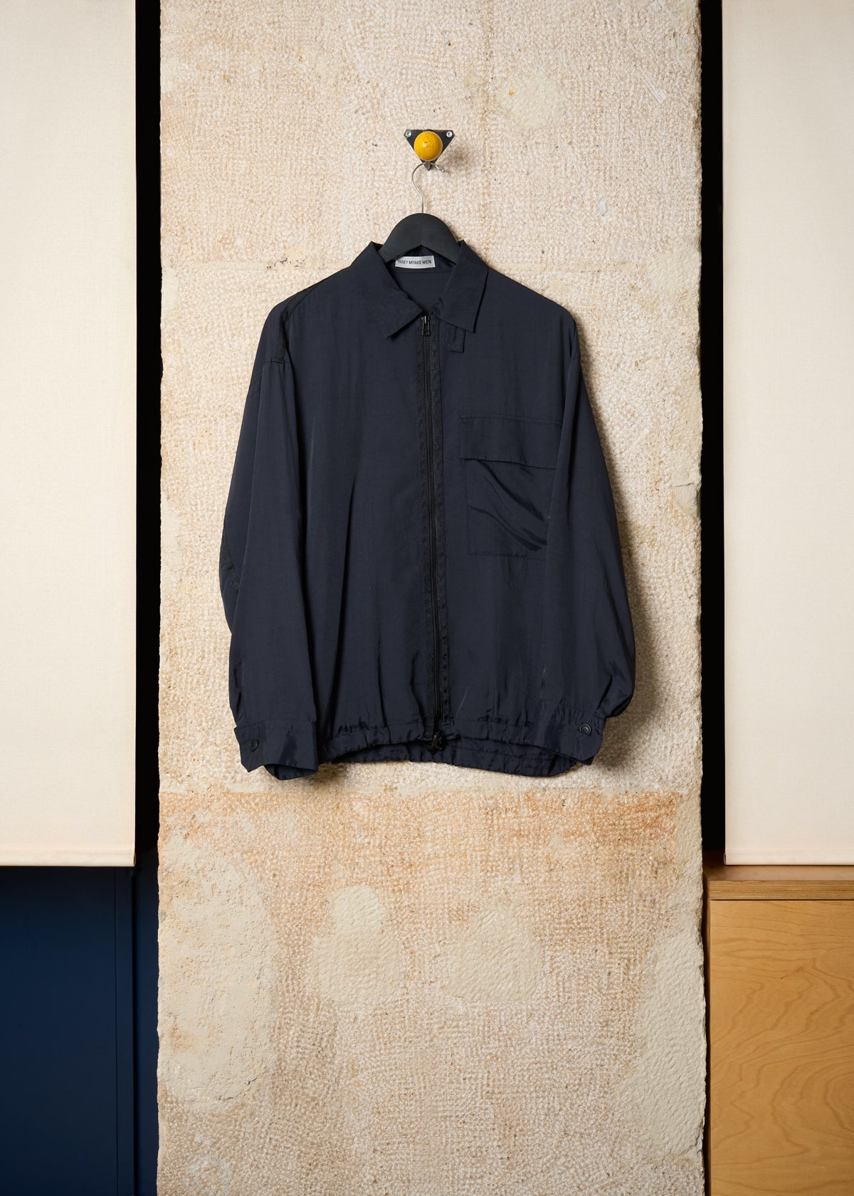NAVY LIGHT NYLON ONE POCKET ZIP OVERSHIRT SS1999 - LARGE