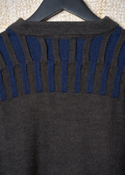 GREY NAVY 3D SLEEVES KNIT POLO 1980's - LARGE