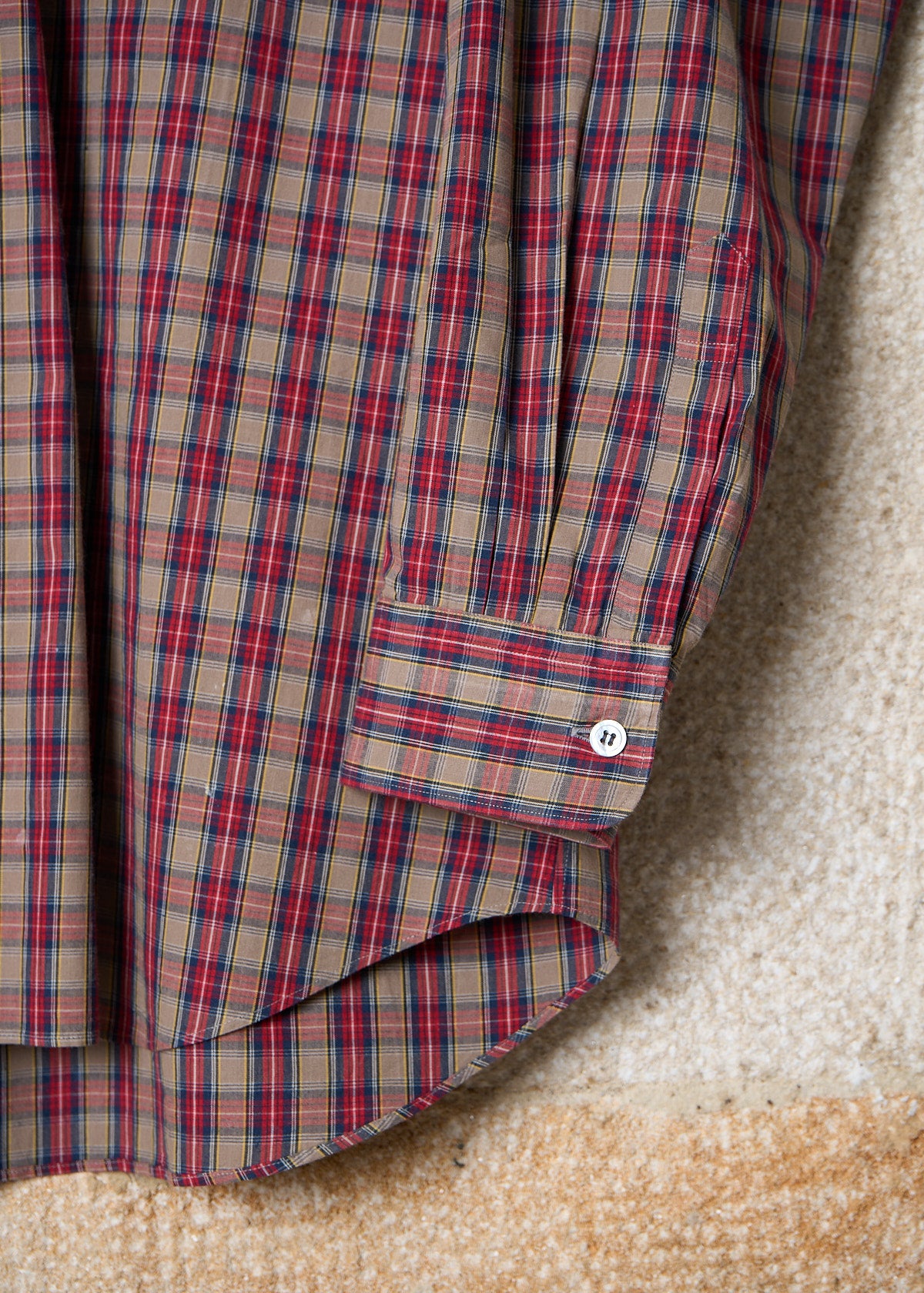 HOMME RED BROWN BLUE TEXTURED COTTON PLAID SHIRT 1980'S - LARGE