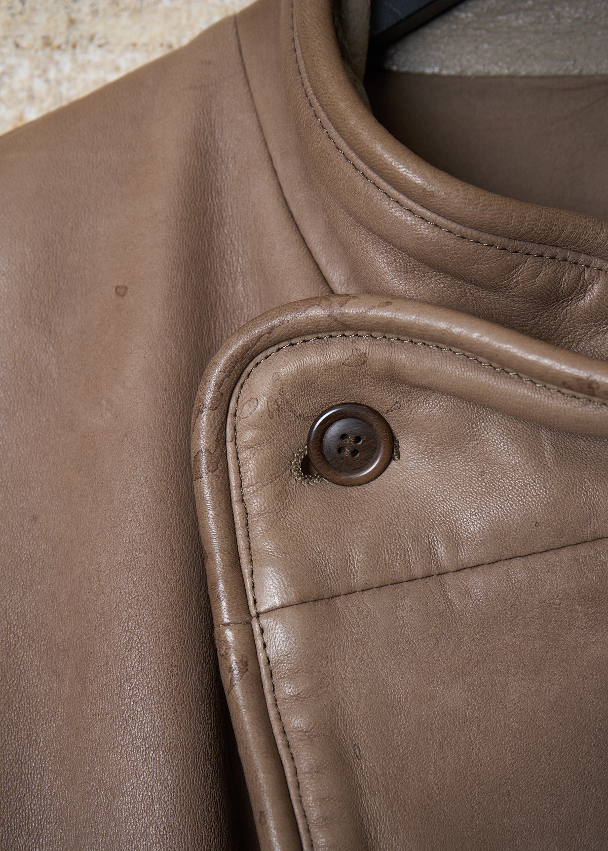 BEIGE DOUBLE BREAST SOFT LEATHER BLOUSON 1980'S - Small