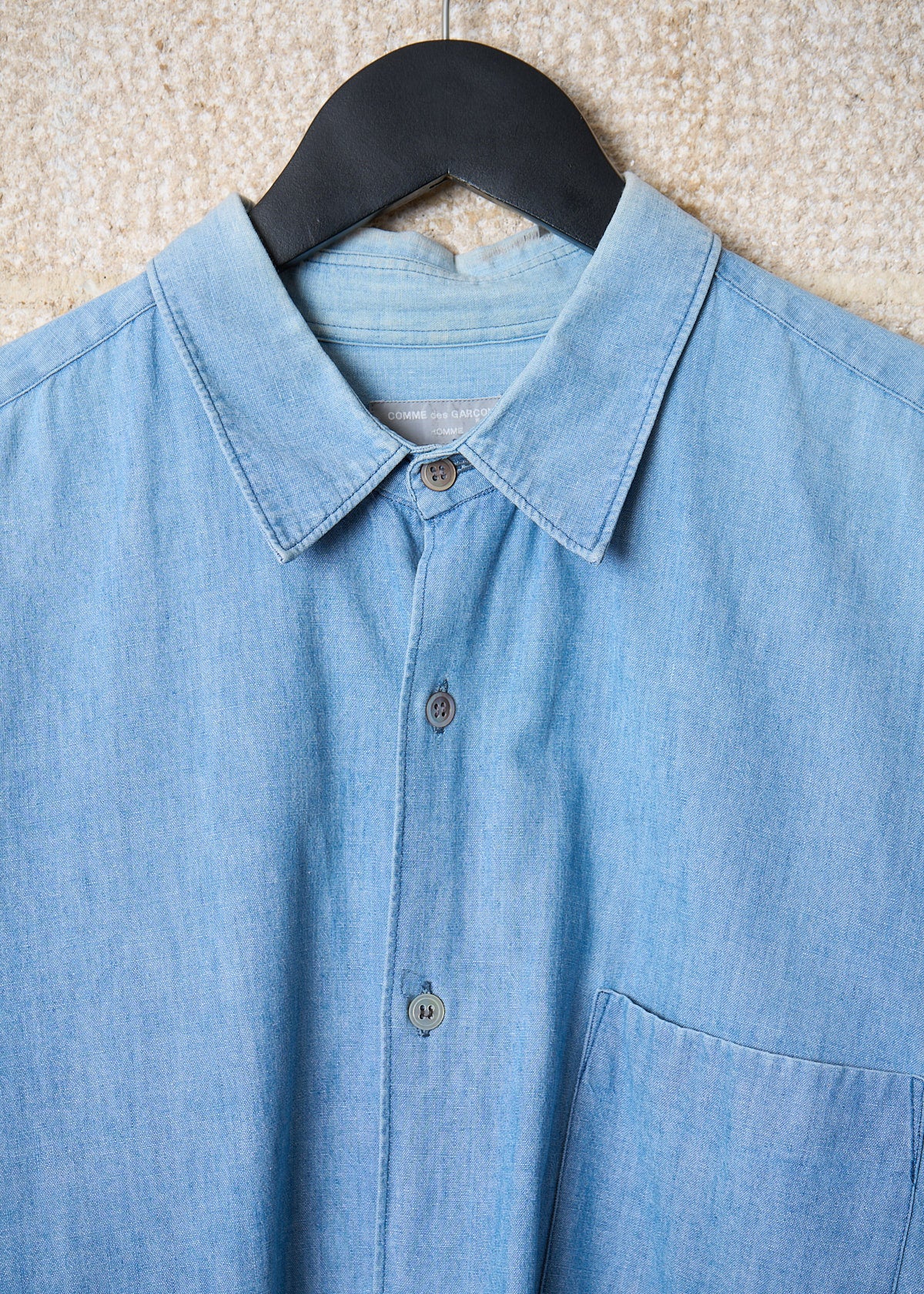 HOMME SKY BLUE CHAMBRAY SHIRT 1990'S - LARGE