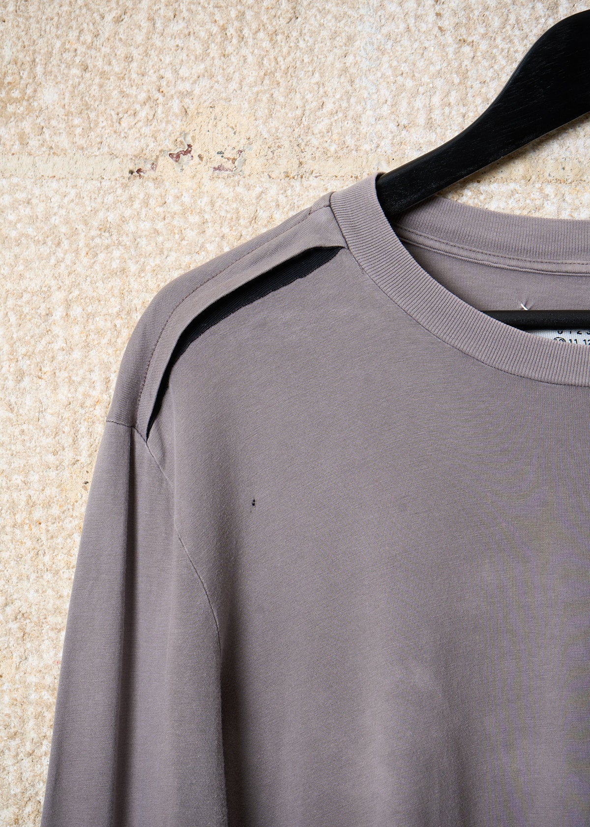 MARTIN GREY MESH SHOULDER LS TEE SS2001 - Medium