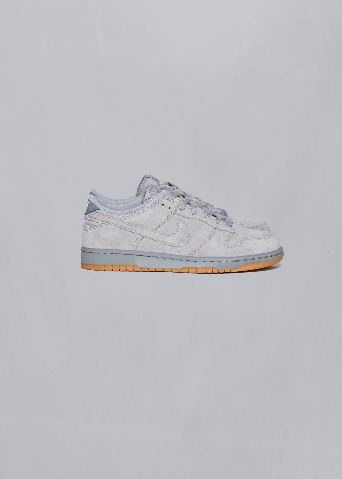Dunk Low Unputty 2005 - US9.5 - The Archivist Store