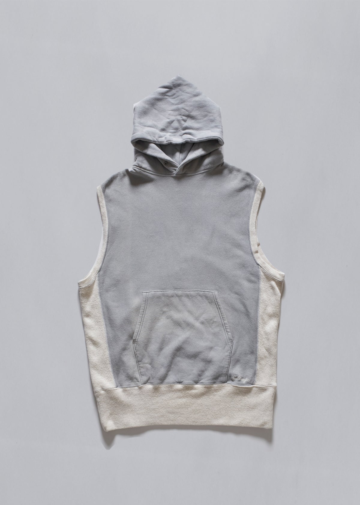 Sleeveless Hoodie 1990's - Medium - The Archivist Store
